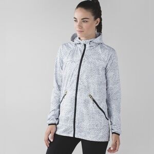 Lululemon Miss Misty II jacket in the "Dottie Dash White Black